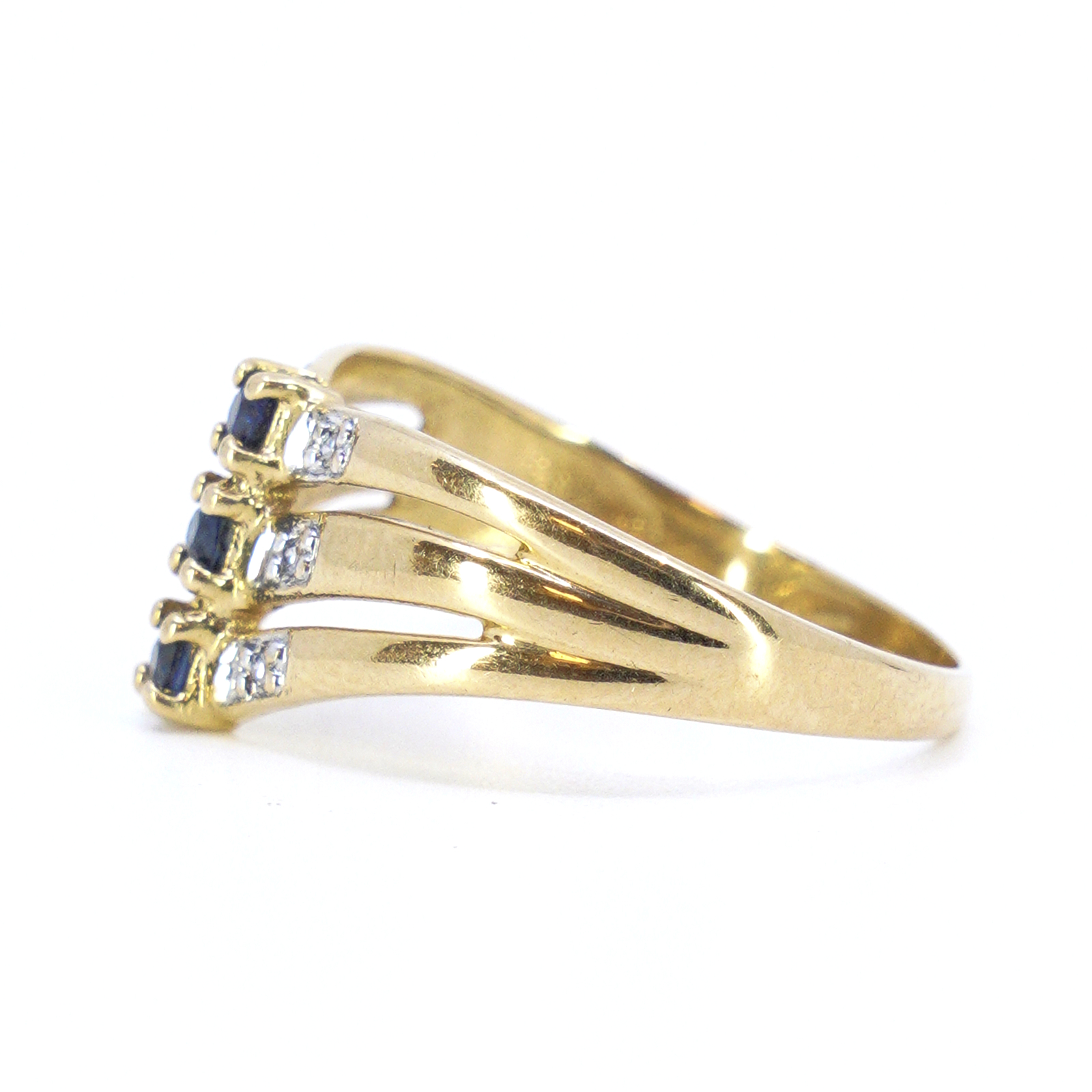 Ring med diamanter 6x ca 0,001ct & blåa stenar