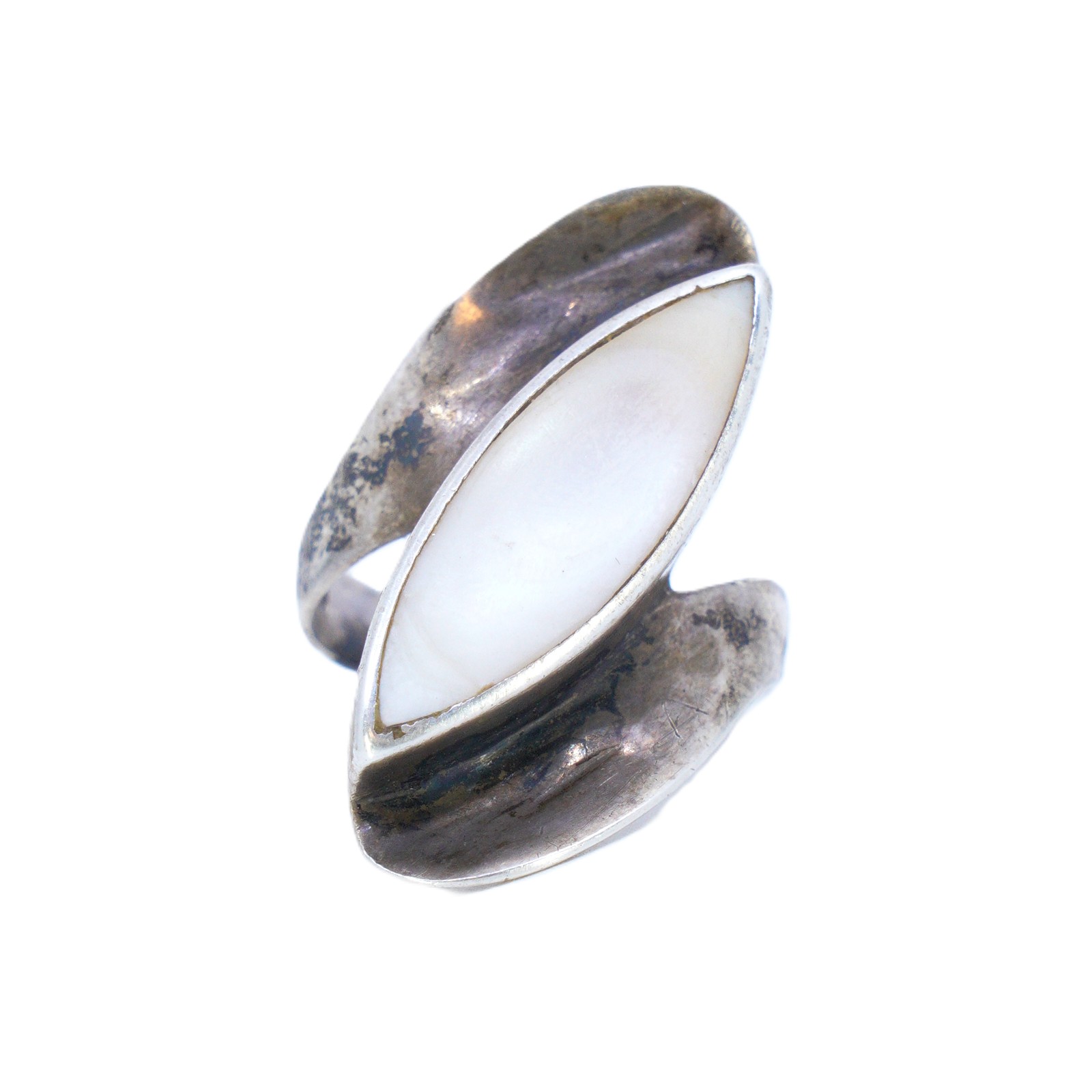 Silverring med vit sten