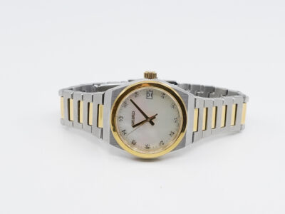 Armbandsur Seiko Basic