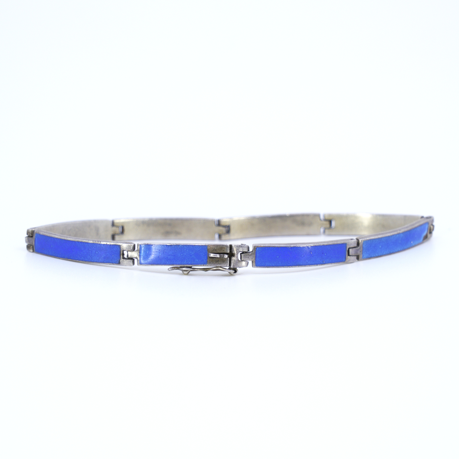 Silverarmband med blåa stenar