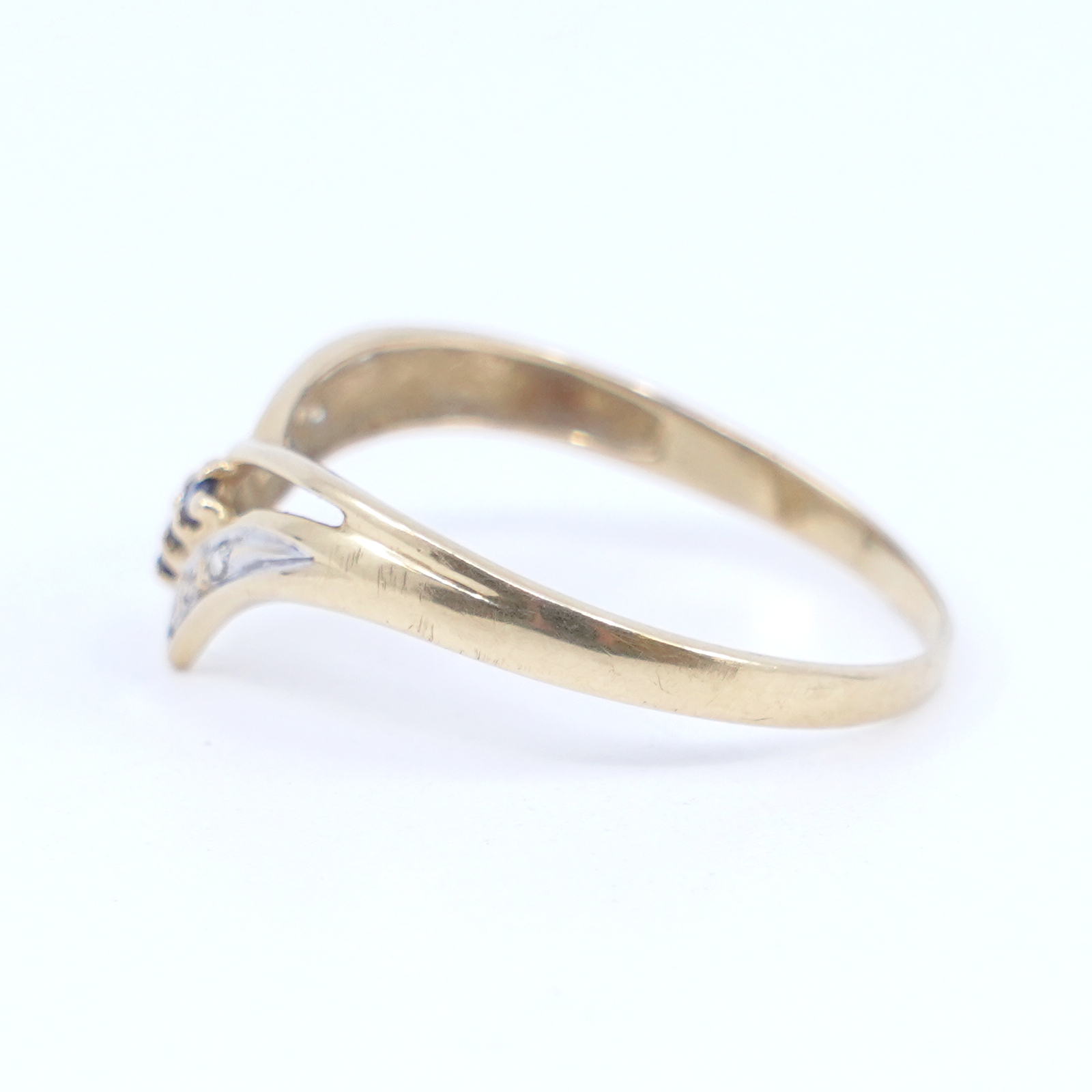 Ring Guld 18K med stenar och diamanter 5xca0,005ct