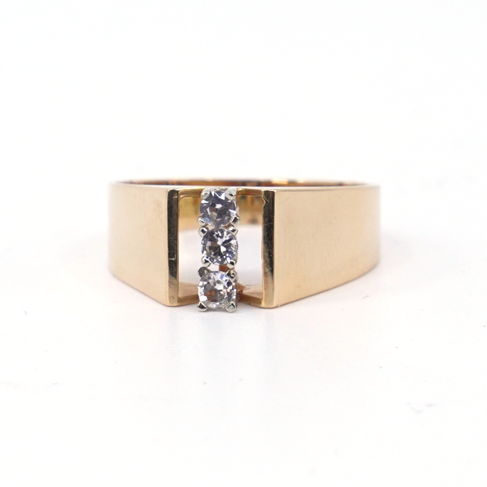 Ring Guld 18K med stenar