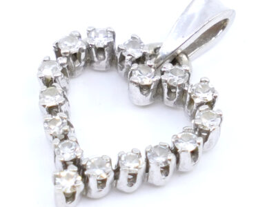 Hänge Vitguld med diamanter 18K 1,7g Bredd 14mm Höjd 20mm