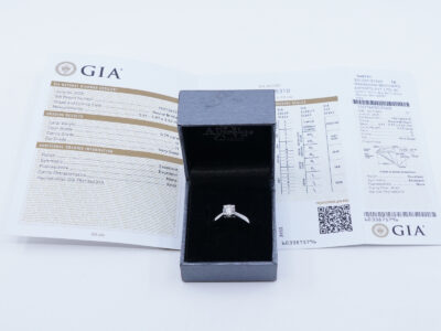 Ring vitguld 18K