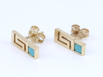 Örhängen med sten 14K 2,2g Höjd 14mm Bredd 4,5-6mm