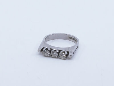 Ring vitguld 18K