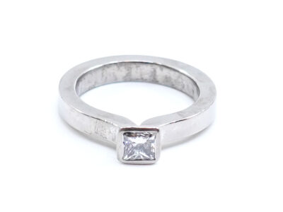 Ring Vitguld 18K