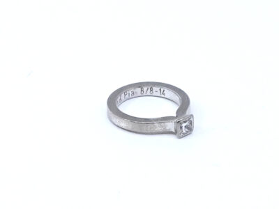 Ring Vitguld 18K