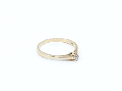 Ring med Diamant