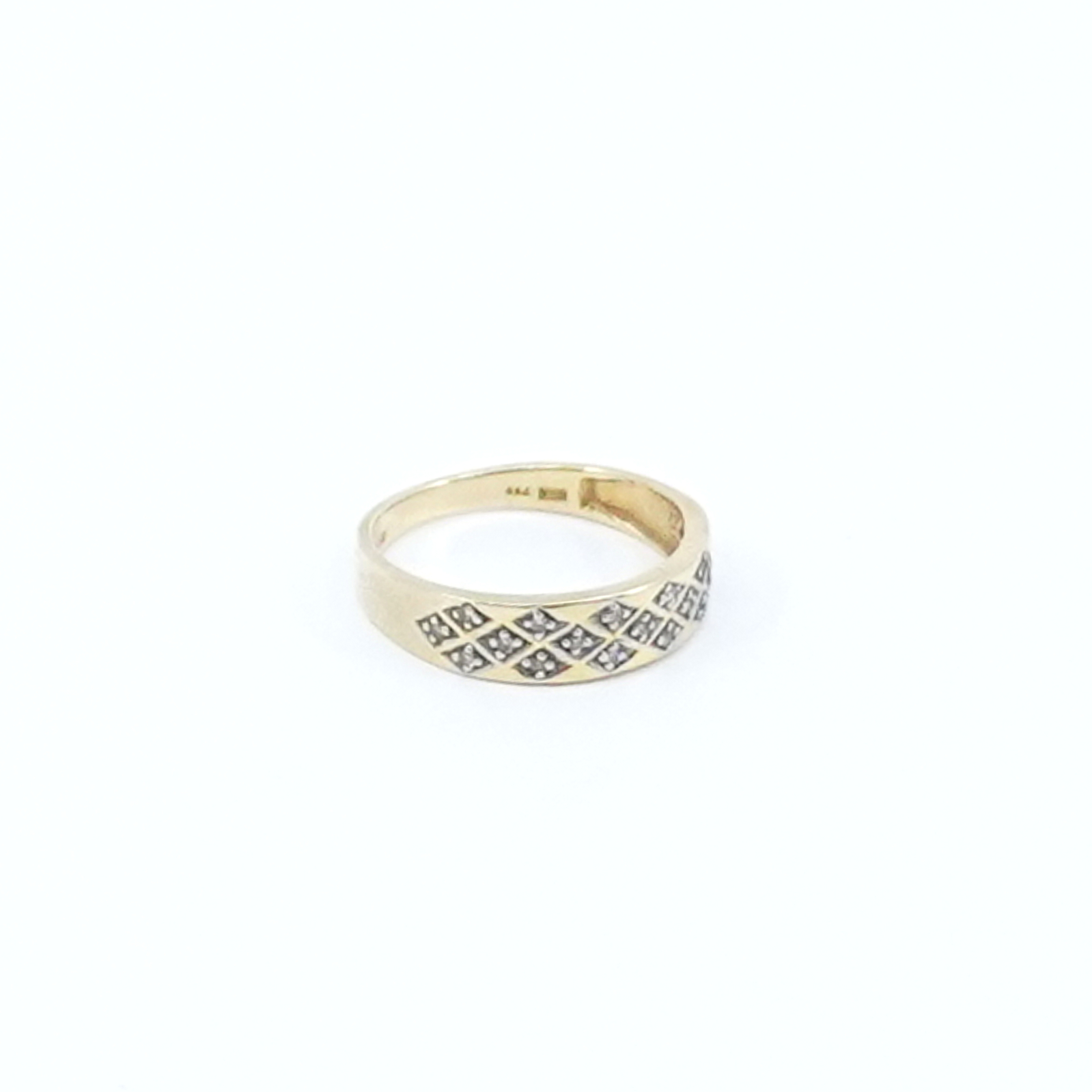 Ring med Diamanter