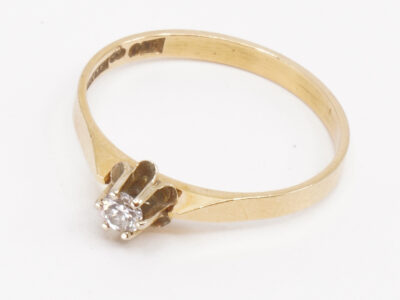 Ring Guld 18K1,4g Ø17 med diamant ca0,10ct