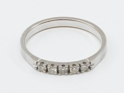 Ring Vitguld 18K med diamanter