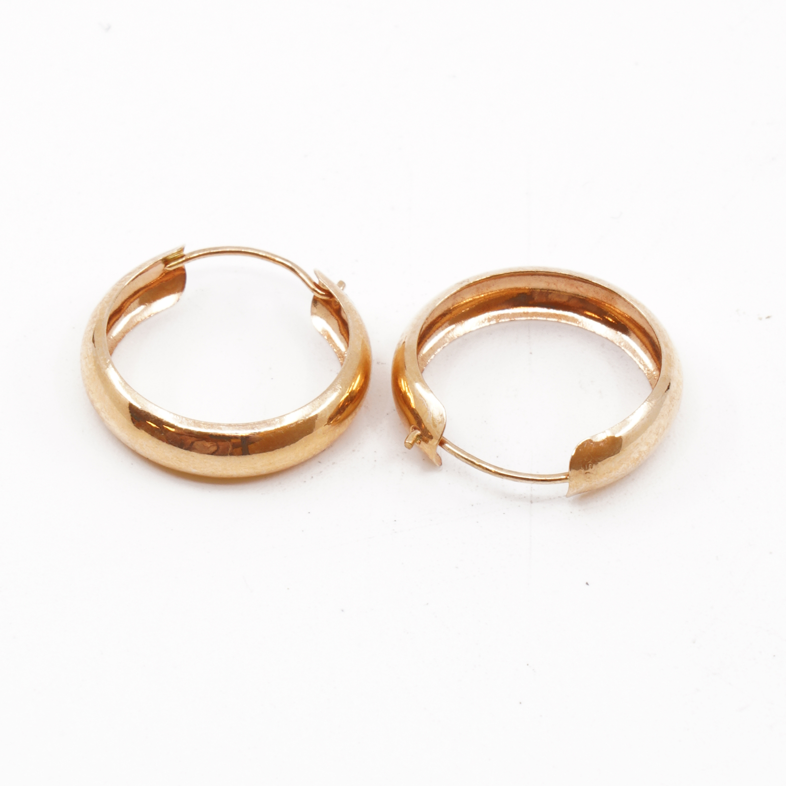 Örhängen Creoler Guld 18K 0,8g Diameter 15mm