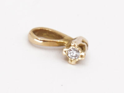 Hänge Guld 18K Brv 0,4g Bredd 3mm Höjd 9mm med diamant ca0,02ct