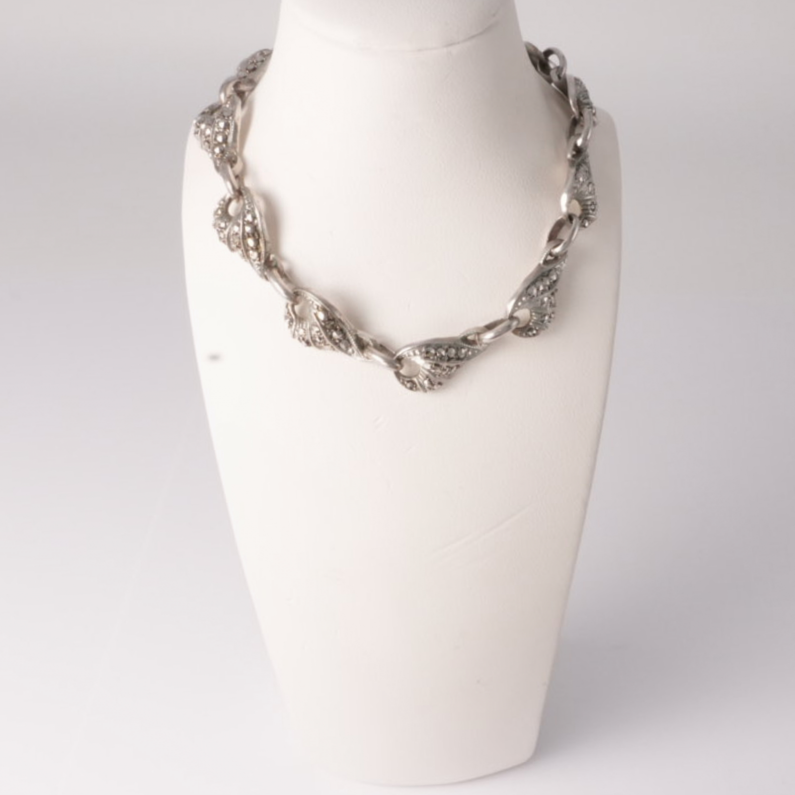 Collier med markasiter S830 42cm
