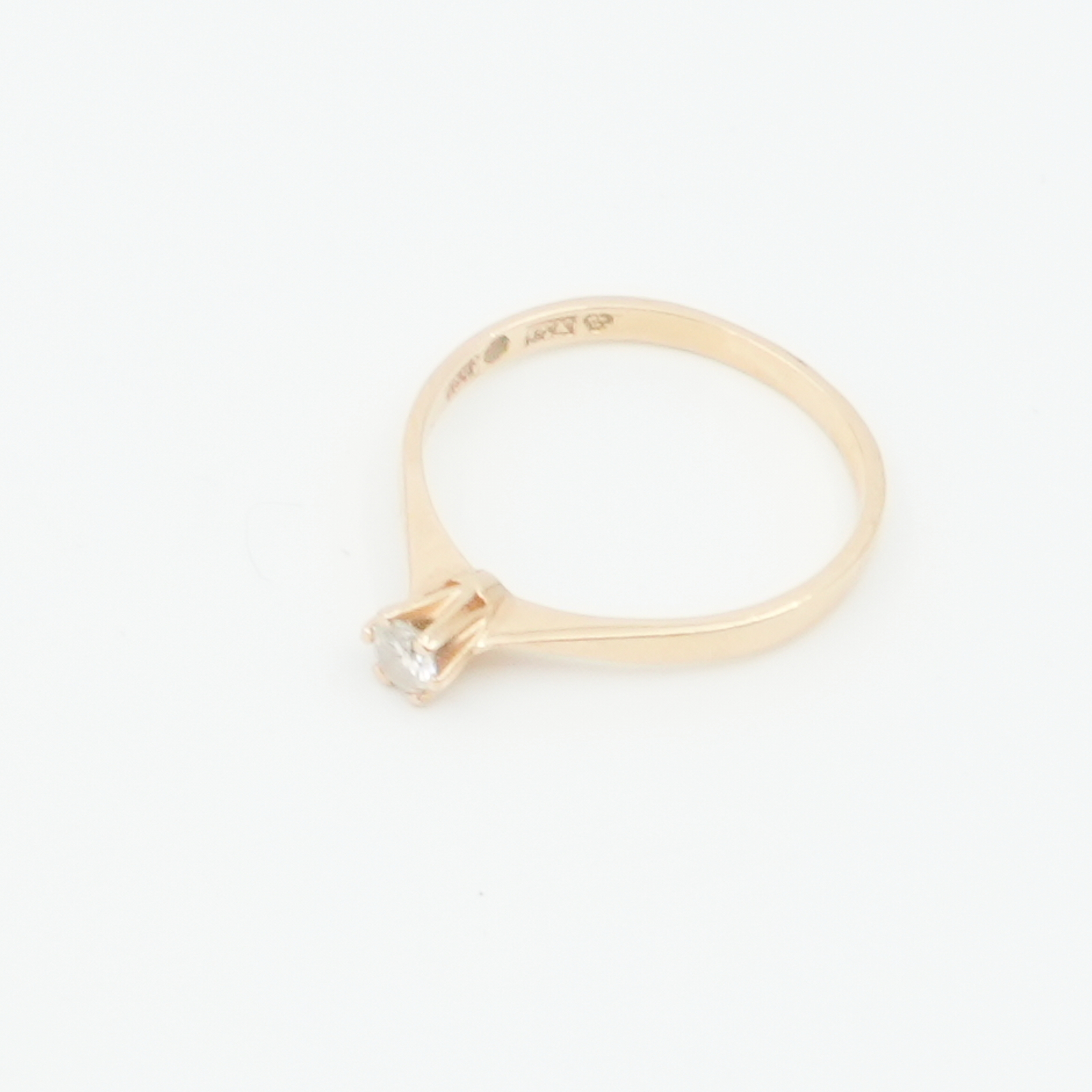 Ring Guld 18K 6,0g Ø17mm med diamant 1xca0,11ct