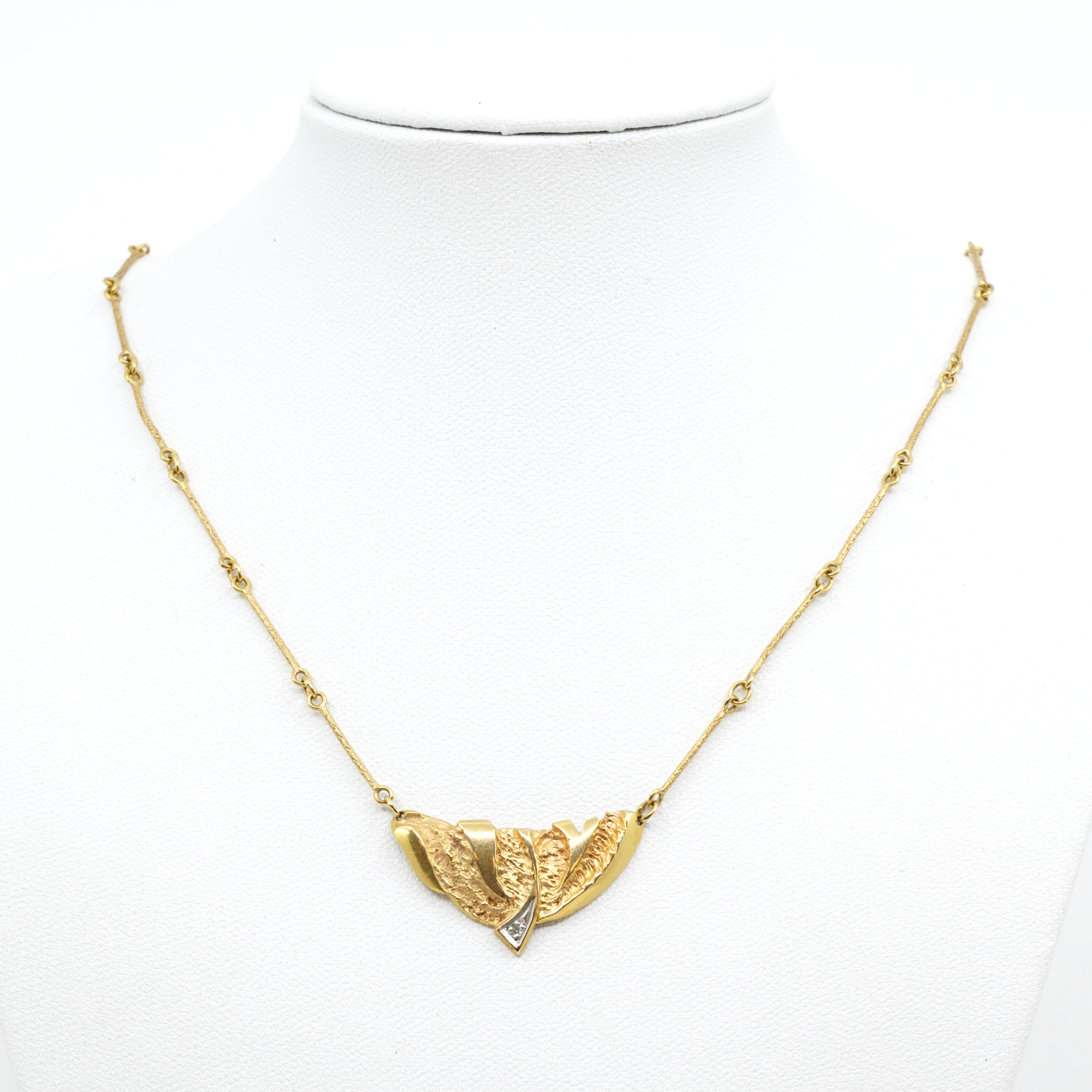 Halscollier Guld 18K Med diamant