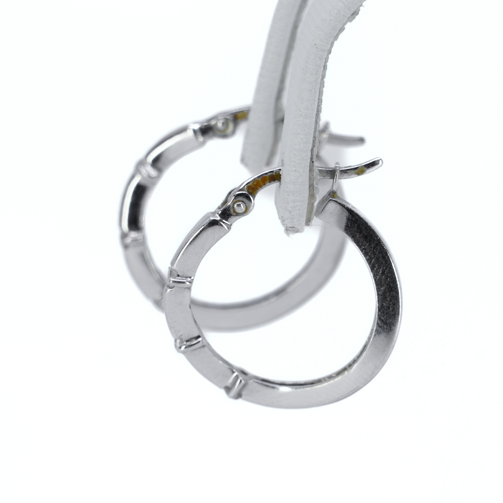 Örhängen Creoler 14K med diamanter