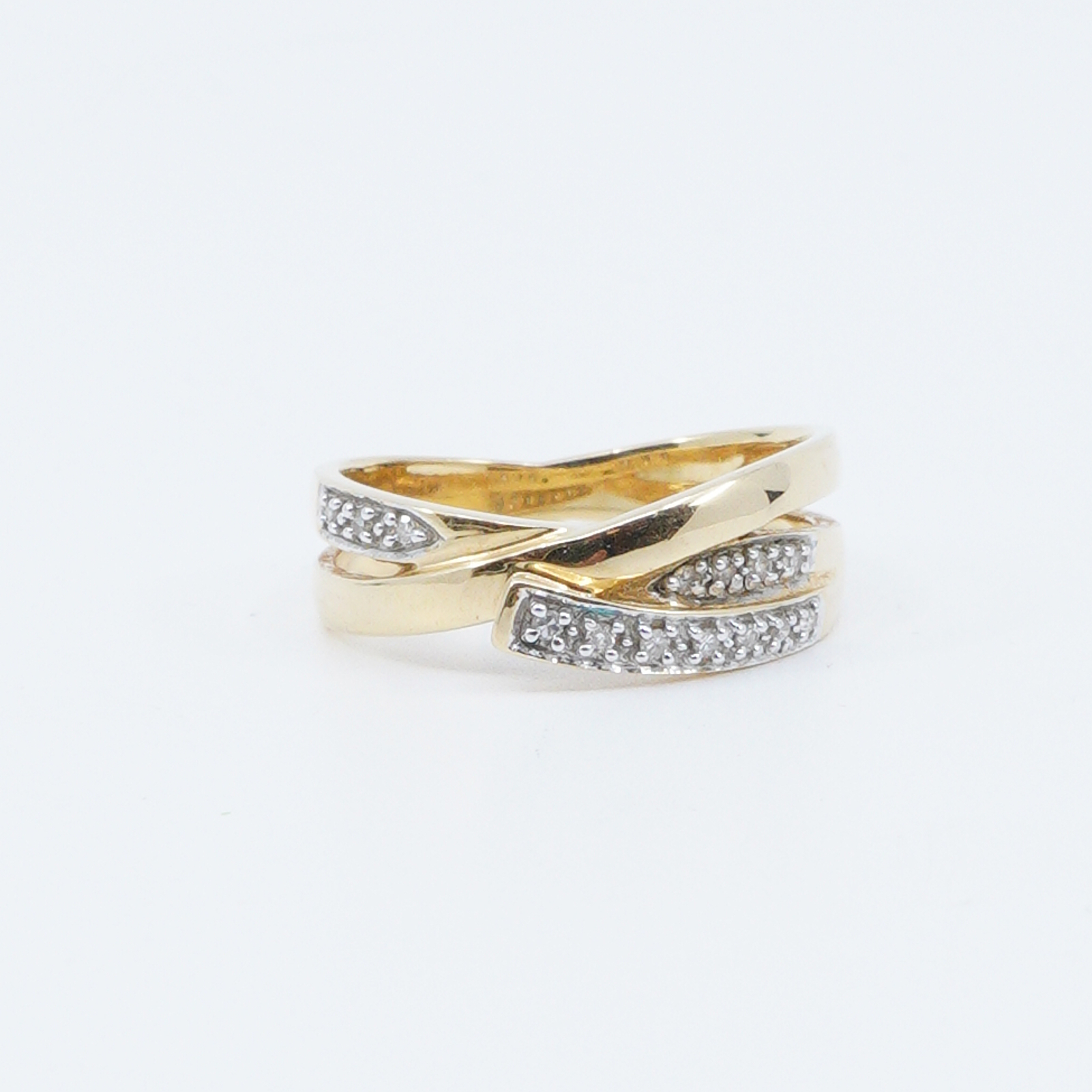 Ring med diamanter