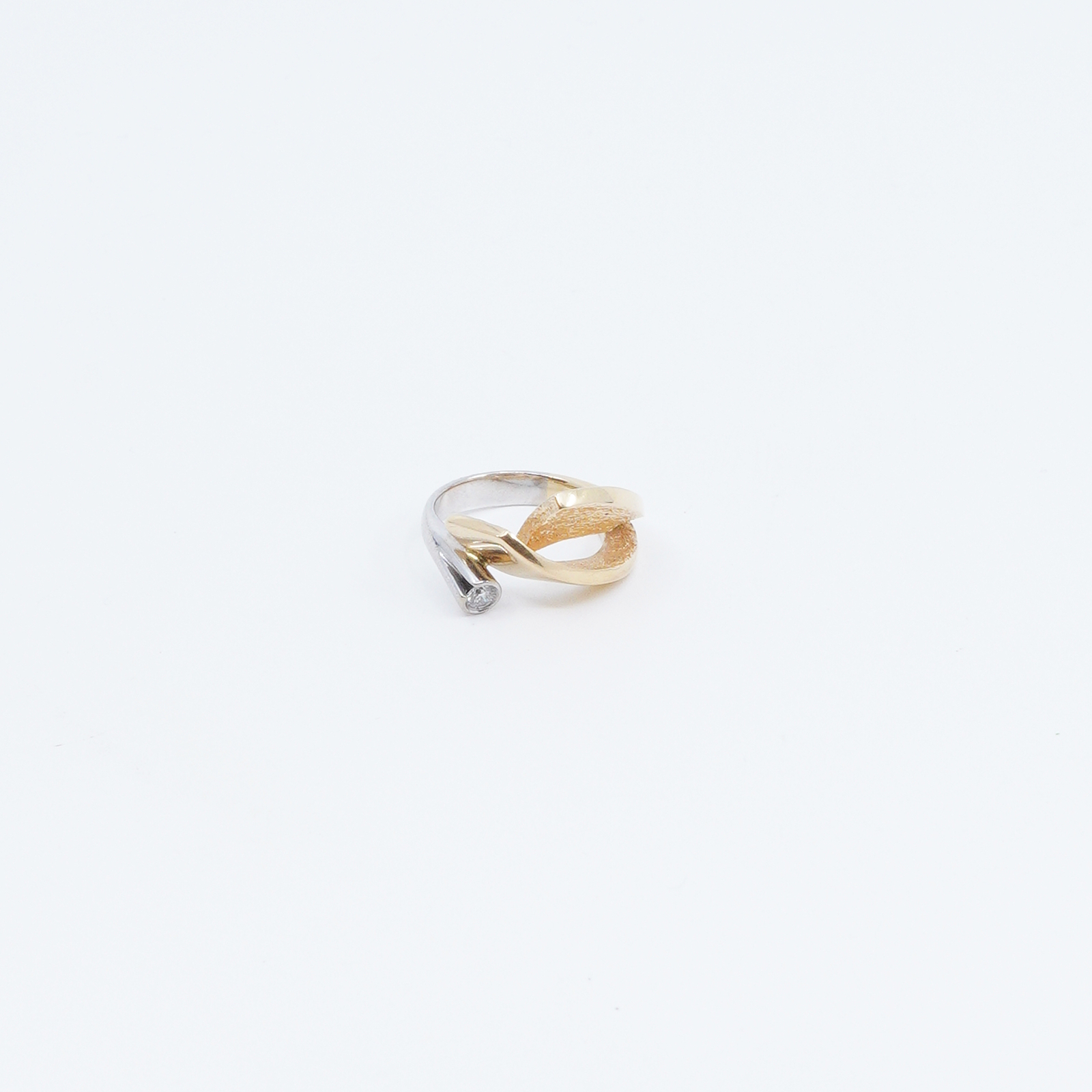 Ring tvåfärgad med diamant