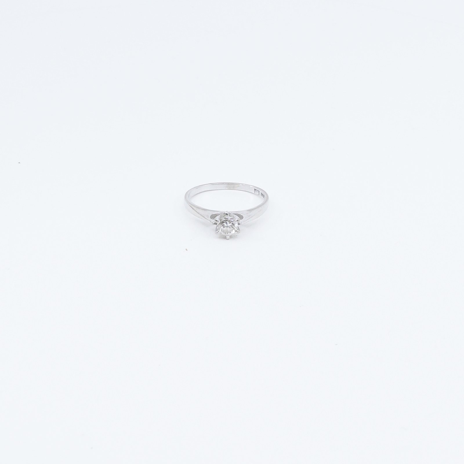 Ring Vitguld med diamant