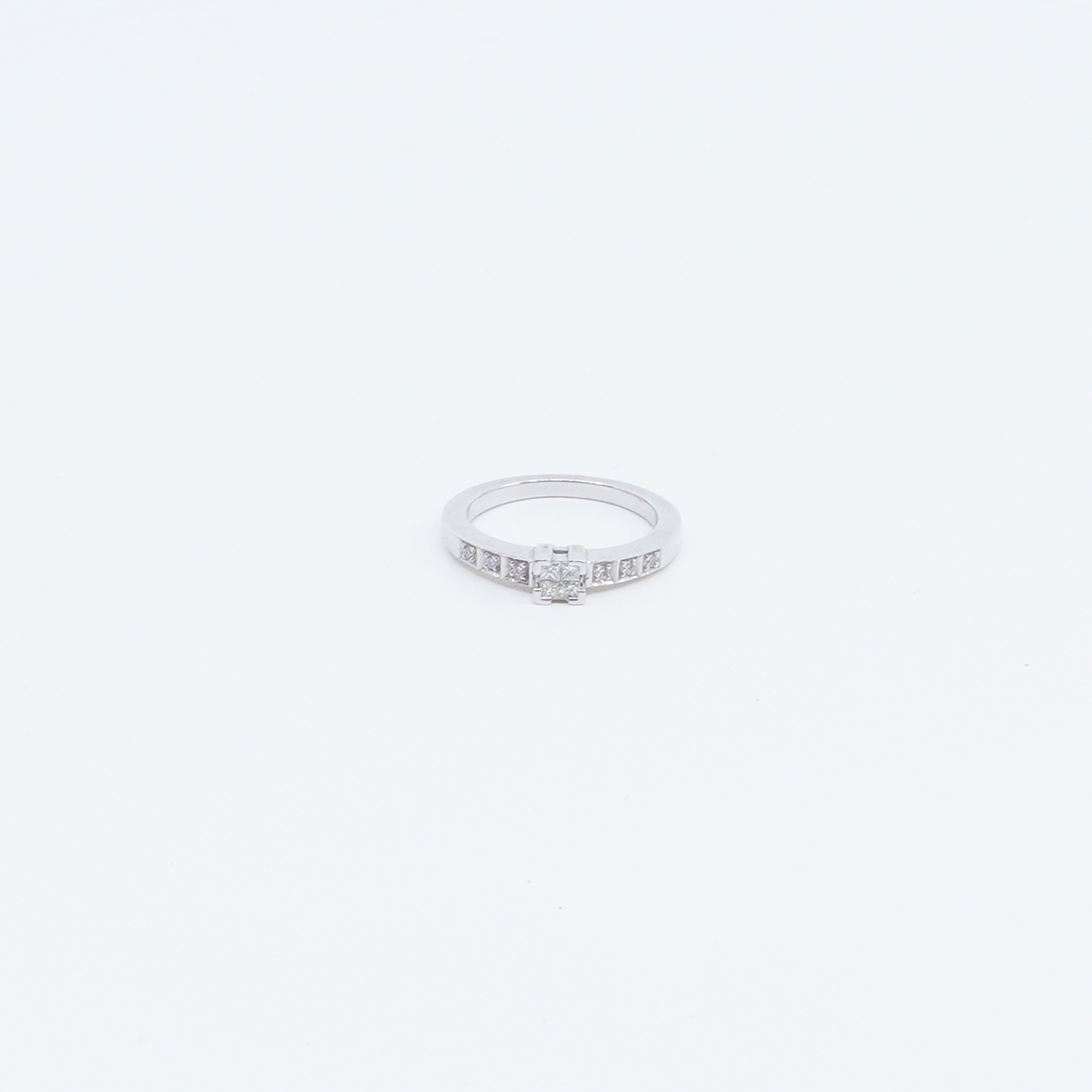 Ring Vitguld med diamanter