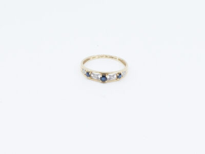 Ring med stenar