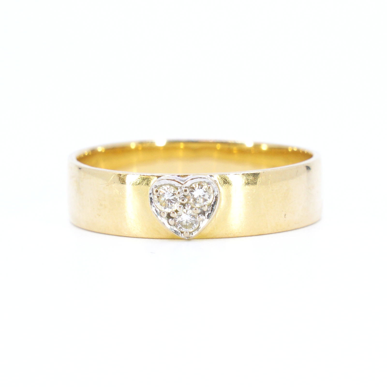 Ring med diamanter 3x totalt ca 0,12ct