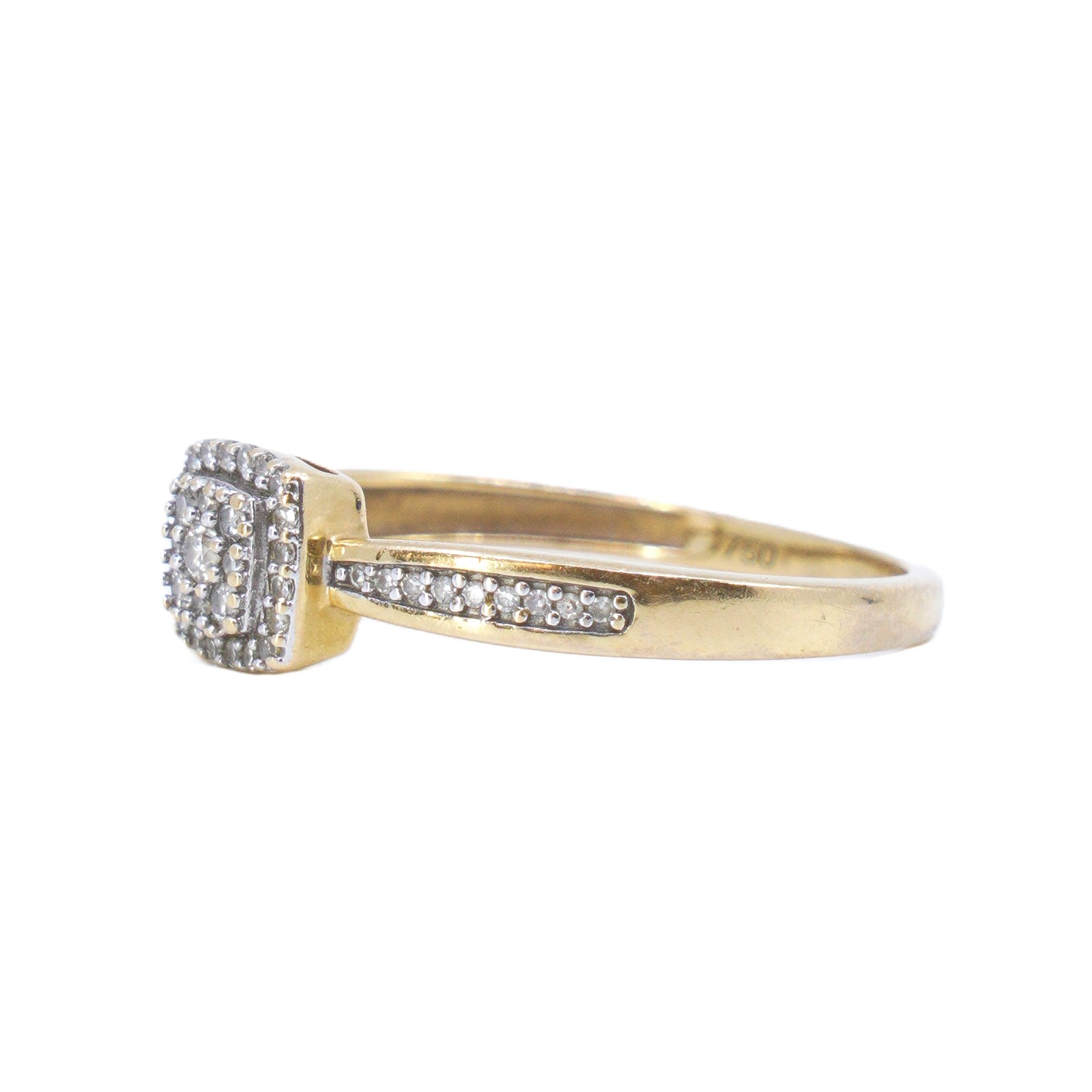 Haloring med diamanter 47x totalt ca 0,18ct