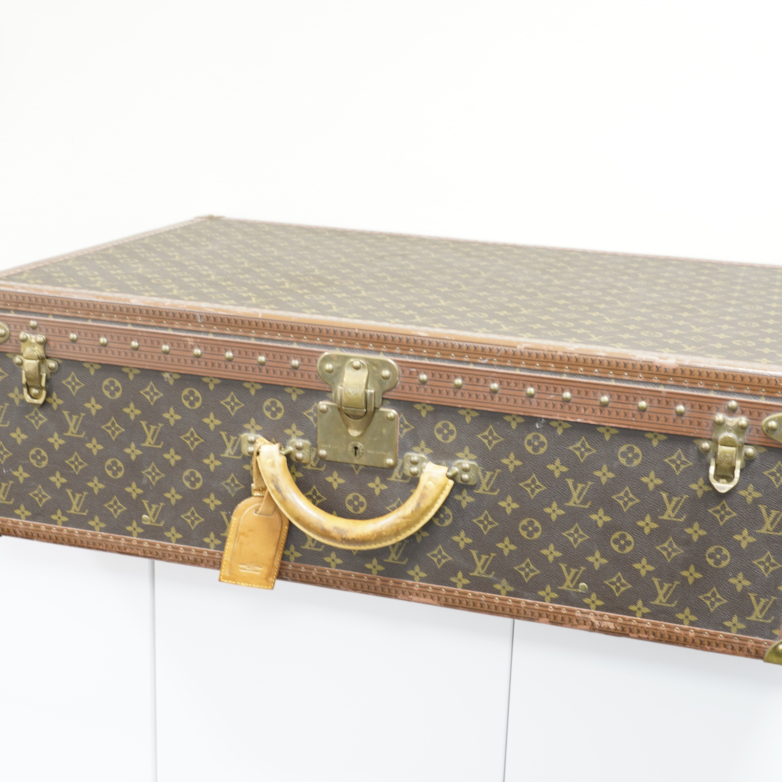 1 Louis Vuitton