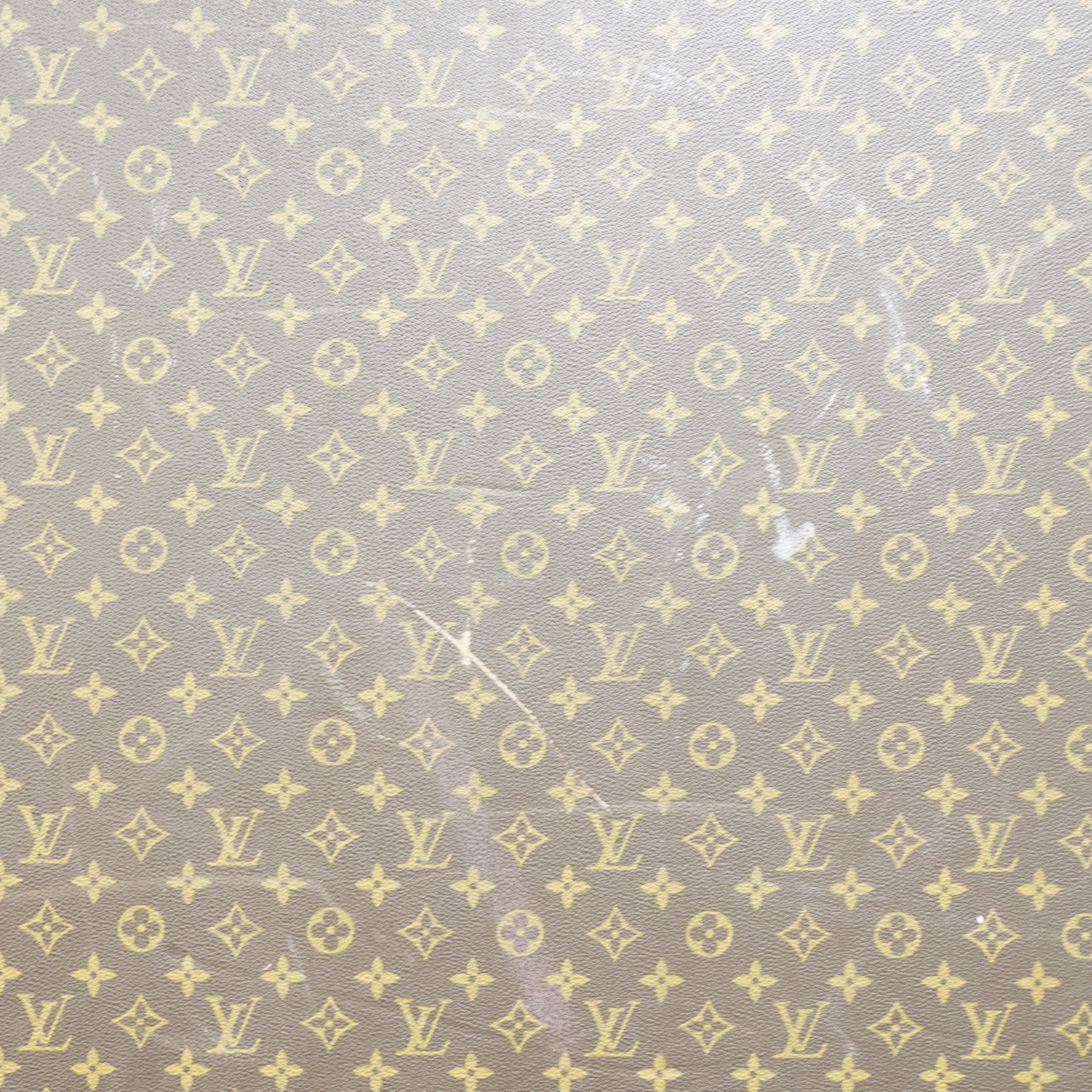 1 Louis Vuitton