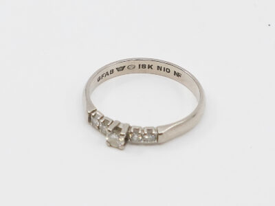 Ring Guld med diamanter 18K 2,1g Ø16,5