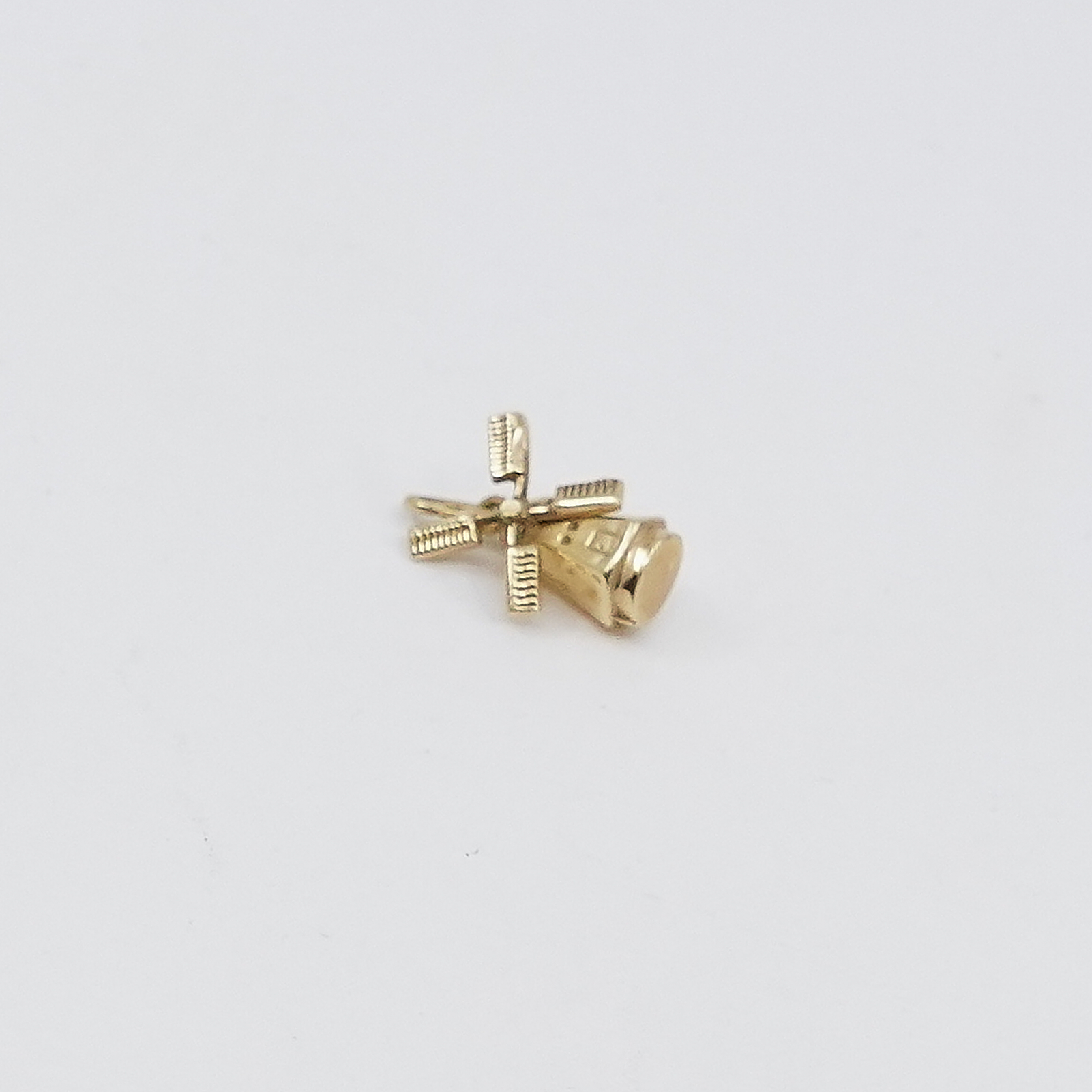 Hänge Guld 18K 0,9g