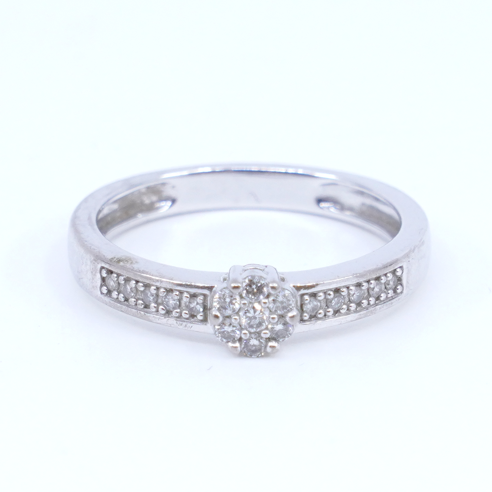 Ring Vitguld 18K med diamanter