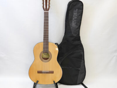 Akustisk gitarr Morgan cg-10 DLX N thin neck i mjukt fodral