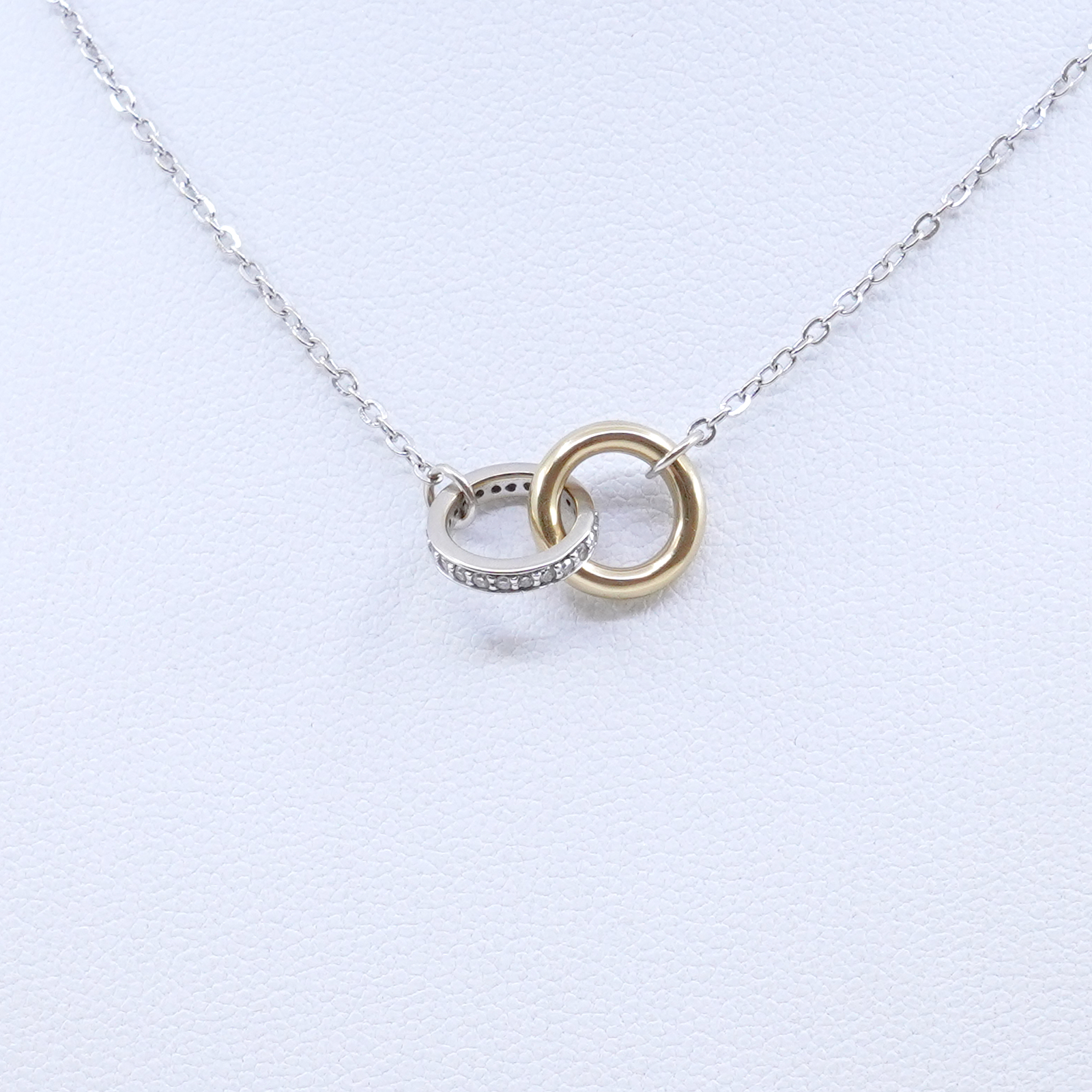 Halskedja Ankar Vitguld 18K 4g Längd 43-46cm Bredd 1mm diamanter 24xca0,005ct